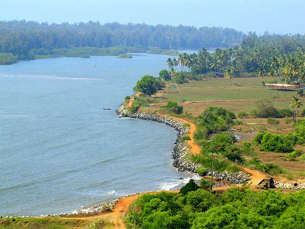 ಧೈರ್ಯದಿಂದ ದಾಂಡೇಲಿಗೆ ಬನ್ನಿ... ಧೈರ್ಯದಿಂದ ದಾಂಡೇಲಿಗೆ ಬನ್ನಿ...