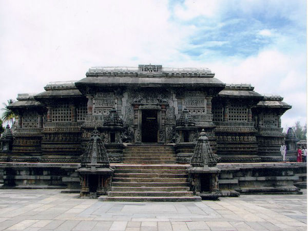 ಬೇಲೂರು ಚೆನ್ನಕೇಶವ ದೇವಸ್ಥಾನ, ಕರ್ನಾಟಕ:
