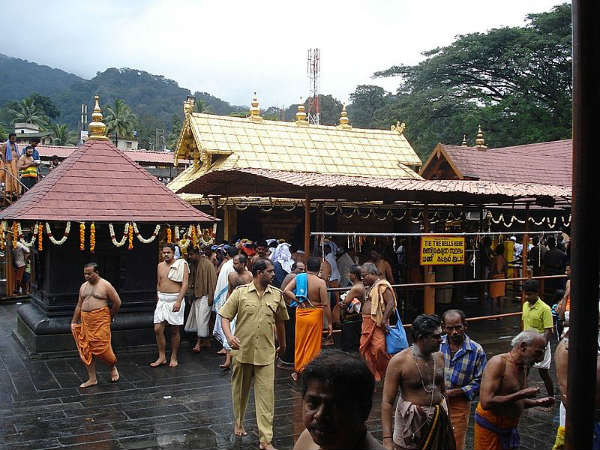 ಶಬರಿಮಲೆ ಅಯ್ಯಪ್ಪ ದೇವಸ್ಥಾನ, ಕೇರಳ:
