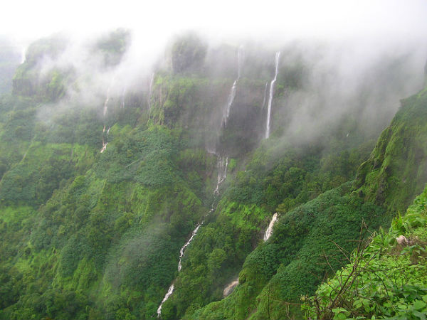 ಅಂಬೋಲಿ: