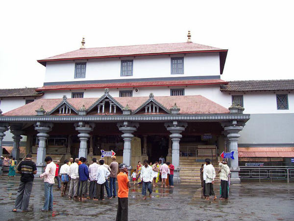ಧರ್ಮದ ನೆಲೆಯ ಧಾರ್ಮಿಕ ತಾಣ ಧರ್ಮಸ್ಥಳ ಧರ್ಮದ ನೆಲೆಯ ಧಾರ್ಮಿಕ ತಾಣ ಧರ್ಮಸ್ಥಳ