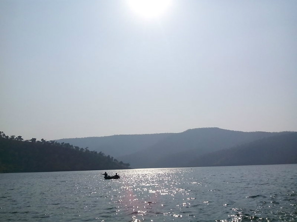 ವಿಶಾಲಕಾಯದ ಶ್ರೀಶೈಲಂ ಆಣೆಕಟ್ಟು ವಿಶಾಲಕಾಯದ ಶ್ರೀಶೈಲಂ ಆಣೆಕಟ್ಟು