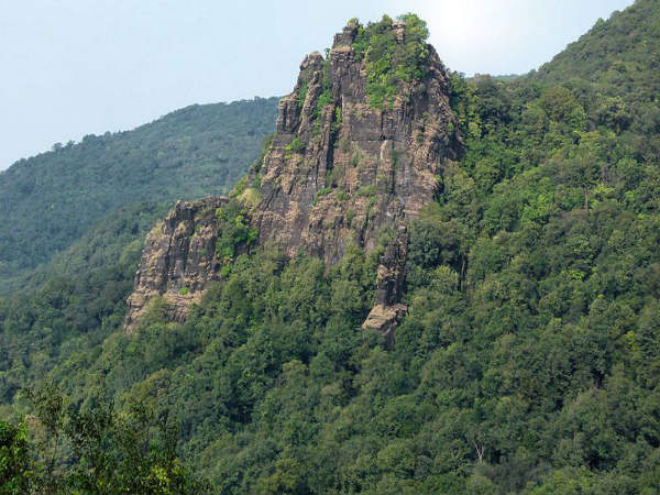 ಕ್ಯಾಸಲ್ರಾಕ್ ನಿಂದ ದೂಧ್ ಸಾಗರ್ ಅದ್ಭುತ ಟ್ರೆಕ್ ಕ್ಯಾಸಲ್ರಾಕ್ ನಿಂದ ದೂಧ್ ಸಾಗರ್ ಅದ್ಭುತ ಟ್ರೆಕ್