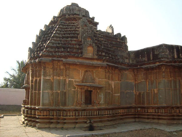 ಕನ್ನಡ ಪರಂಪರೆಯ ಹೊಳಪಿರುವ ಲಕ್ಷ್ಮೇಶ್ವರ ಕನ್ನಡ ಪರಂಪರೆಯ ಹೊಳಪಿರುವ ಲಕ್ಷ್ಮೇಶ್ವರ