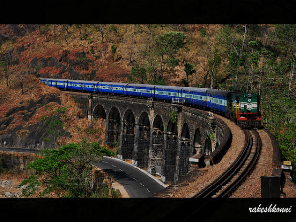 ಅದ್ಭುತ ಜೇನುತುಪ್ಪದ ನೆಲ ತೆನ್ಮಲ ಅದ್ಭುತ ಜೇನುತುಪ್ಪದ ನೆಲ ತೆನ್ಮಲ