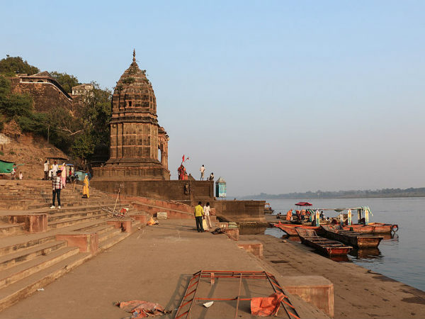 ಆಕರ್ಷಕ ಮಹೇಶ್ವರ: