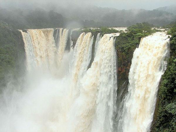 ಮಳೆಗಾಲದಲ್ಲಿ ಭಾರತ ಪ್ರವಾಸ: