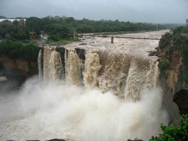 ಮಳೆಗಾಲದಲ್ಲಿ ಭಾರತ ಪ್ರವಾಸ:
