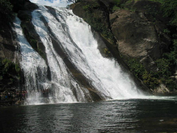 ಮಳೆಗಾಲದಲ್ಲಿ ಭಾರತ ಪ್ರವಾಸ: