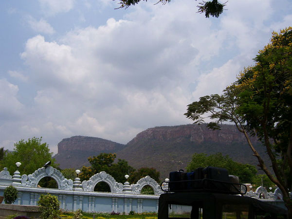 ಏಳು ಬೆಟ್ಟಗಳ ದಂತಕಥೆ: