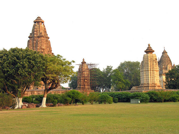 ಪ್ರಣಯದಾನಂದವನ್ನು ವೃದ್ಧಿಸುವ ಸ್ಥಳಗಳು: