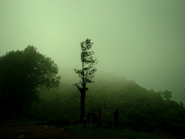 ಪ್ರಣಯದಾನಂದವನ್ನು ವೃದ್ಧಿಸುವ ಸ್ಥಳಗಳು: