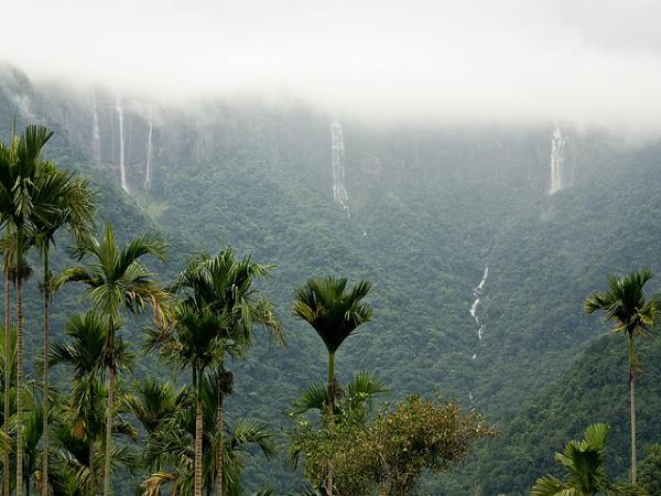 ಶಿಲ್ಲಾಂಗ್ ಹಾಗೂ ಚಿರಾಪುಂಜಿ: