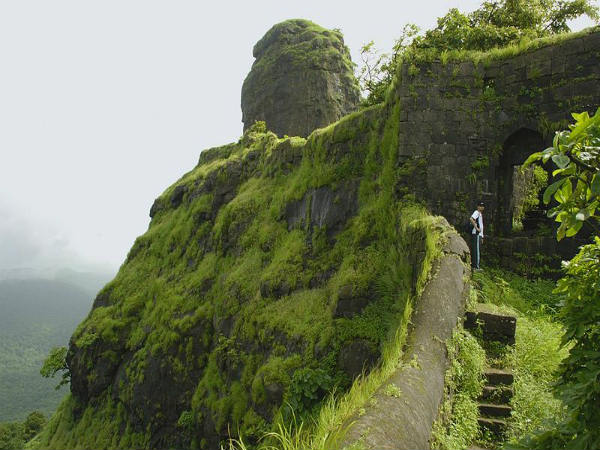 ಪ್ರಚಂಡ ಕೋಟೆಗಳು: