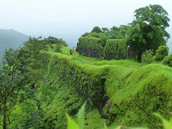 ಪ್ರಚಂಡ ಕೋಟೆಗಳು: