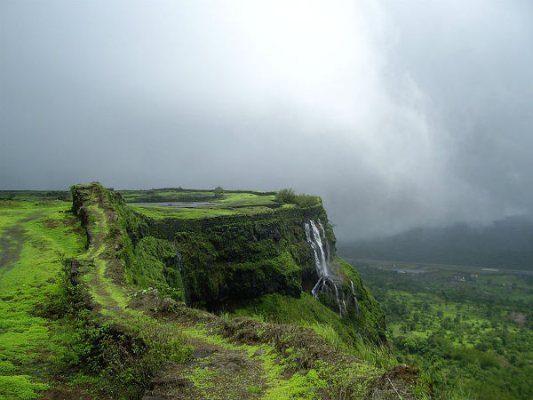 ಪ್ರಚಂಡ ಕೋಟೆಗಳು:
