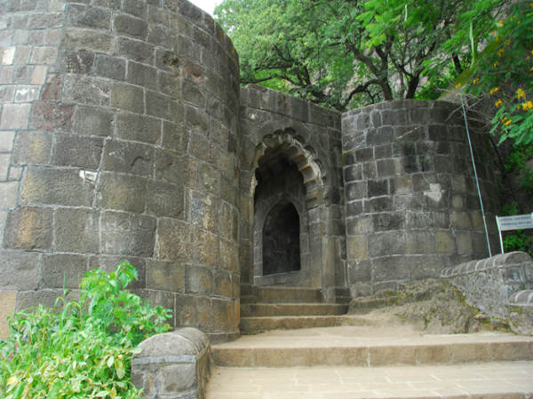 ಪ್ರಚಂಡ ಕೋಟೆಗಳು: