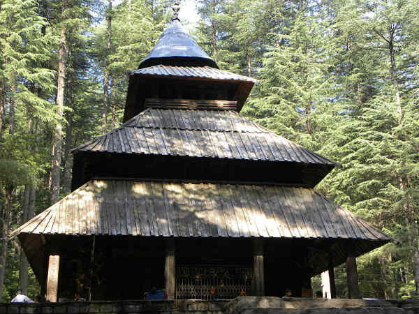 ಕುತೂಹಲ ಹುಟ್ಟಿಸುವ ದೇವಾಲಯಗಳು: