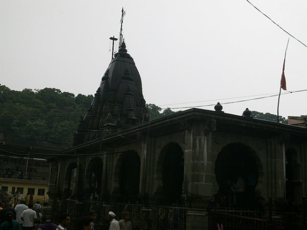 ಕುತೂಹಲ ಹುಟ್ಟಿಸುವ ದೇವಾಲಯಗಳು: