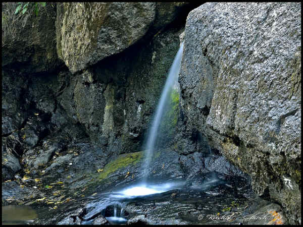 ಕುತೂಹಲ ಹುಟ್ಟಿಸುವ ದೇವಾಲಯಗಳು: