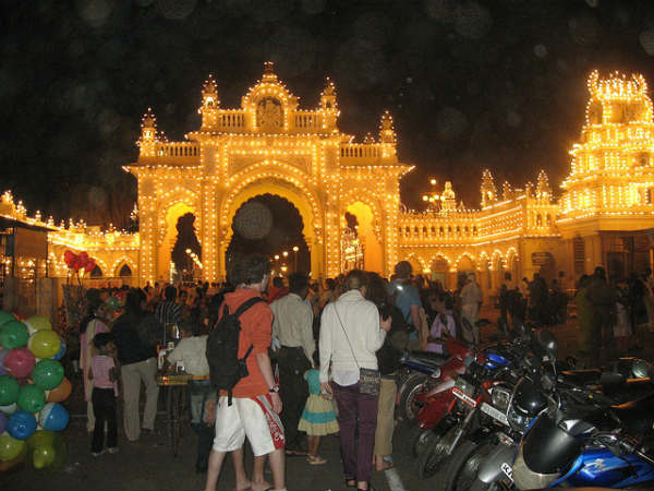 ಮೈಸೂರು ಅರಮನೆಯ ಸುಂದರ ಚಿತ್ರಗಳು: