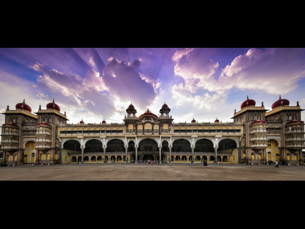 ಮೈಸೂರು ಅರಮನೆಯ ಸುಂದರ ಚಿತ್ರಗಳು: