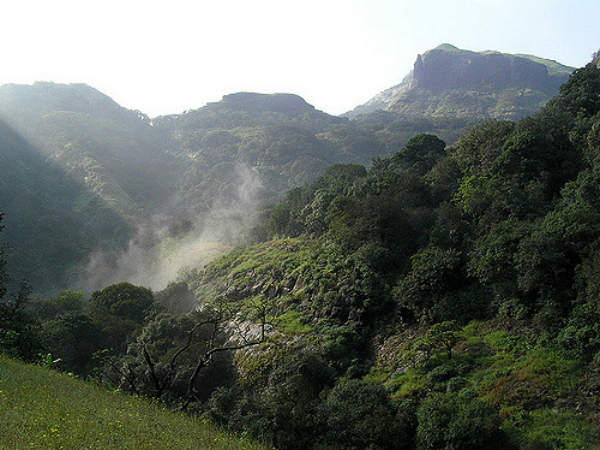 ಭಂಡಾರದರಾ ಹಾಗೂ ಸುತ್ತಮುತ್ತಲು: