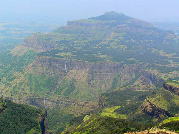 ಭಂಡಾರದರಾ ಹಾಗೂ ಸುತ್ತಮುತ್ತಲು: