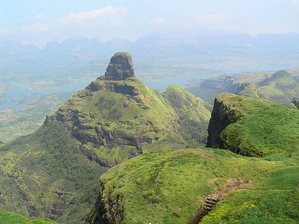 ಭಂಡಾರದರಾ ಹಾಗೂ ಸುತ್ತಮುತ್ತಲು: