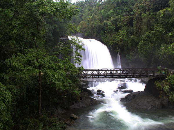 ಮನಸೆಳೆವ ಮೇಘಾಲಯ :