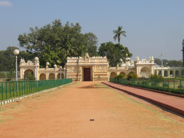 ಮೈಸೂರು ಅರಮನೆ ದೇವಾಲಯಗಳು: