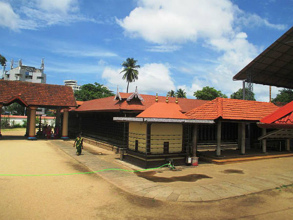 ಕೇರಳದಲ್ಲಿರುವ ಶಿವನ ಪ್ರಮುಖ ದೇವಾಲಯಗಳು: