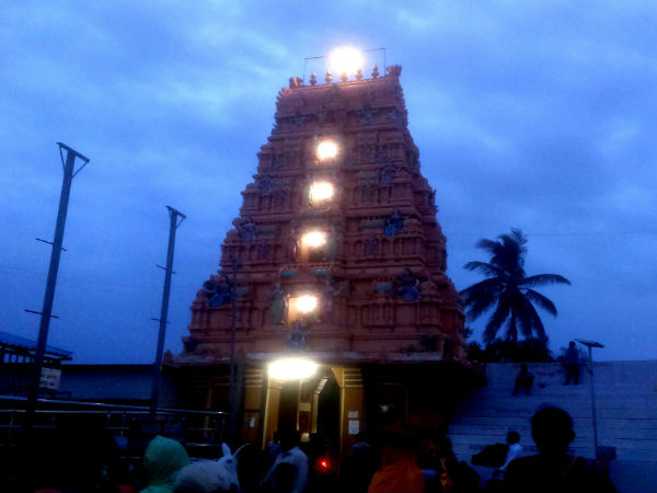 ಹುಲಗಿಯ ಹುಲಗಿಯಮ್ಮನಿಗೆ ಉಘೆ ಉಘೆ ಹೇಳಿ ಹುಲಗಿಯ ಹುಲಗಿಯಮ್ಮನಿಗೆ ಉಘೆ ಉಘೆ ಹೇಳಿ