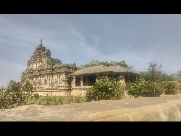 ಸುಂದರ ಶಿಲ್ಪಕಲೆಯ ವಿಸ್ಮಯಕರ ಲಕ್ಕುಂಡಿ ಸುಂದರ ಶಿಲ್ಪಕಲೆಯ ವಿಸ್ಮಯಕರ ಲಕ್ಕುಂಡಿ