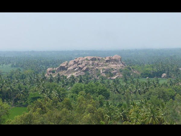 ಕಂಡೂ ಕಾಣದಂತಿರುವ ಪಾಂಡವಪುರ ವಿಶೇಷ ಕಂಡೂ ಕಾಣದಂತಿರುವ ಪಾಂಡವಪುರ ವಿಶೇಷ