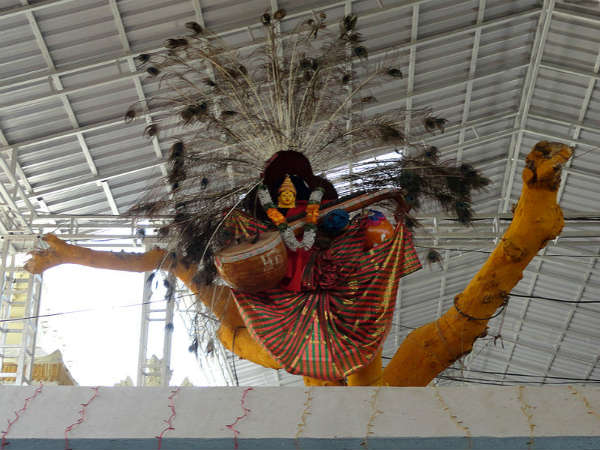 ಇದು ಬಾಸರ ಅಪರೂಪದ ಸರಸ್ವತಿ ದೇವಾಲಯ ಇದು ಬಾಸರ ಅಪರೂಪದ ಸರಸ್ವತಿ ದೇವಾಲಯ
