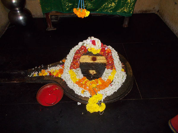 ತಾಡಿಪತ್ರಿಯ ಬುಗ್ಗಾ ರಾಮೇಶ್ವರ ಹಾಗೂ ರಂಗನಾಥ ತಾಡಿಪತ್ರಿಯ ಬುಗ್ಗಾ ರಾಮೇಶ್ವರ ಹಾಗೂ ರಂಗನಾಥ
