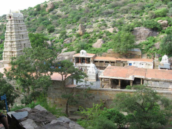 ಕುತೂಹಲಕರ ಯಾಗಂಟಿ ಉಮಾಮಹೇಶ್ವರ ಸನ್ನಿಧಿ ಕುತೂಹಲಕರ ಯಾಗಂಟಿ ಉಮಾಮಹೇಶ್ವರ ಸನ್ನಿಧಿ