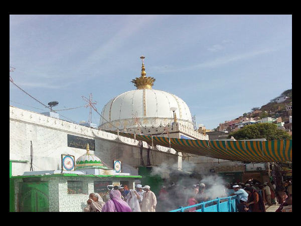 ಭಾರತದ ಹತ್ತು ಮಸೀದಿಗಳು:
