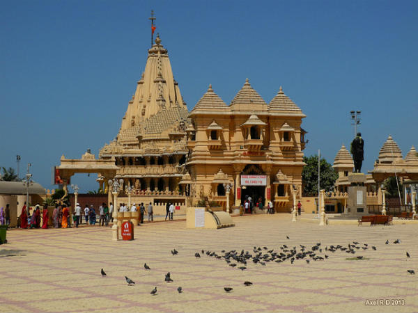 ಸೋಮನಾಥ ದೇವಾಲಯ, ಗುಜರಾತ್: