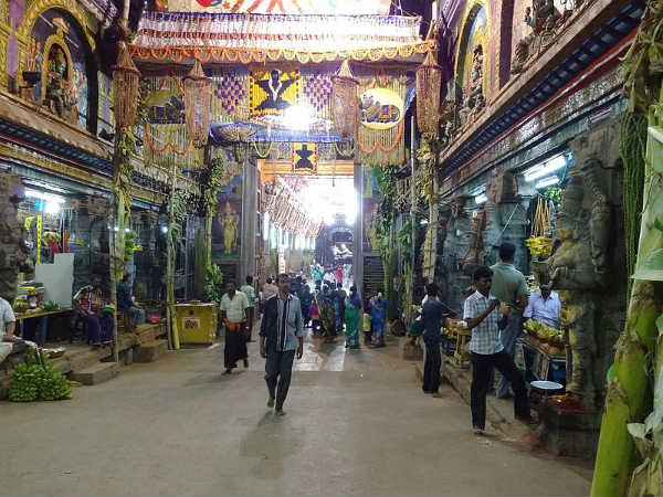 ಅದ್ಭುತ ದಂತಕಥೆಯ ಮೀನಾಕ್ಷಿ ದೇವಾಲಯ: