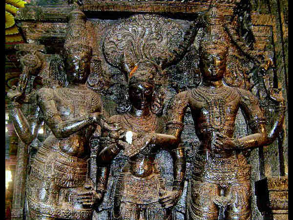 ಅದ್ಭುತ ದಂತಕಥೆಯ ಮೀನಾಕ್ಷಿ ದೇವಾಲಯ: