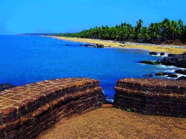 ಹಚ್ಚಹಸಿರಿನ ಬೇಕಲ್ ಕೋಟೆ: