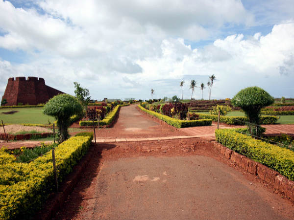ಹಚ್ಚಹಸಿರಿನ ಬೇಕಲ್ ಕೋಟೆ: