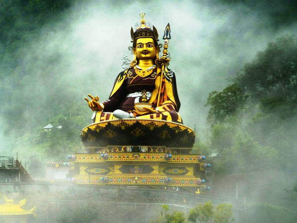 15 ಎತ್ತರದ ಪ್ರತಿಮೆಗಳು: