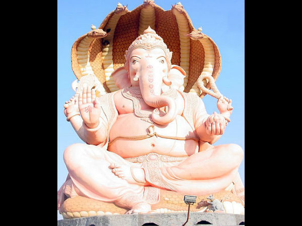 15 ಎತ್ತರದ ಪ್ರತಿಮೆಗಳು: