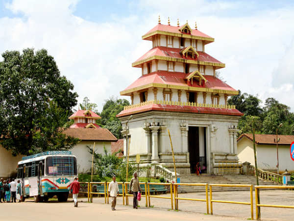 ಭಾಗಮಂಡಲ : ಕೊಡಗಿನ ತ್ರಿವೇಣಿ ಸಂಗಮ ಭಾಗಮಂಡಲ : ಕೊಡಗಿನ ತ್ರಿವೇಣಿ ಸಂಗಮ