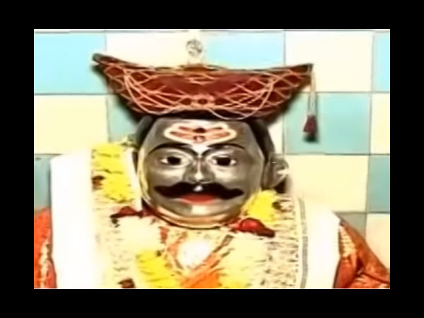 ಈ ಗ್ರಾಮದಲ್ಲಿ ಹನುಮ ನಾಯಕನಲ್ಲ, ಖಳನಾಯಕ! ಈ ಗ್ರಾಮದಲ್ಲಿ ಹನುಮ ನಾಯಕನಲ್ಲ, ಖಳನಾಯಕ!