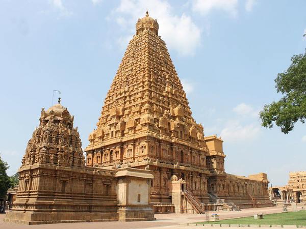ಅತ್ಯಂತ ಪುರಾತನ ದೇವಾಲಯಗಳು: