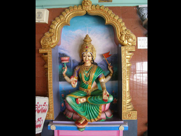 ಅಷ್ಟಲಕ್ಷ್ಮಿಯರ ದೇವಾಲಯ :